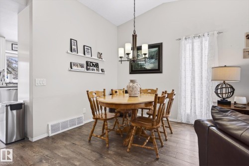 17 Lepine Place, St. Albert, AB - Indoor Photo Showing Dining Room