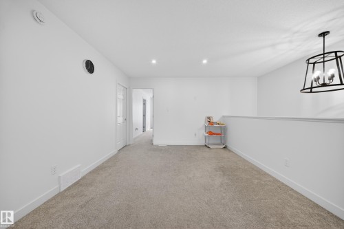 1684 12 Street, Edmonton, AB - Indoor Photo Showing Other Room
