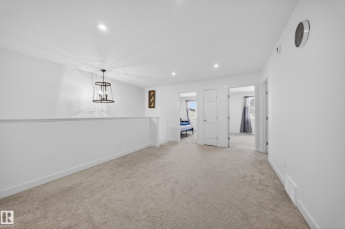 1684 12 Street, Edmonton, AB - Indoor Photo Showing Other Room