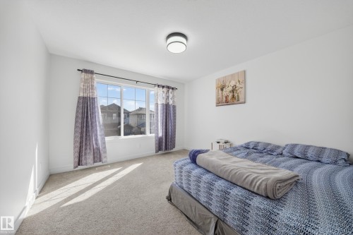 1684 12 Street, Edmonton, AB - Indoor Photo Showing Bedroom