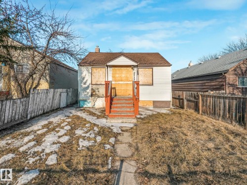 11706 80 Street, Edmonton, AB - Outdoor