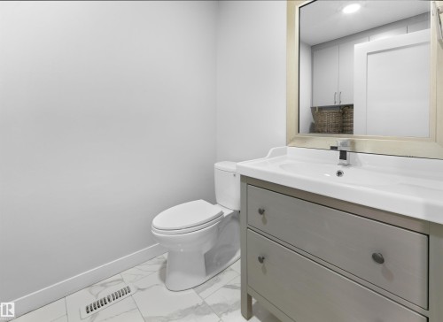4636 151 Street, Edmonton, AB - Indoor Photo Showing Bathroom