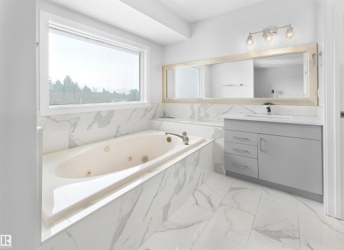 4636 151 Street, Edmonton, AB - Indoor Photo Showing Bathroom