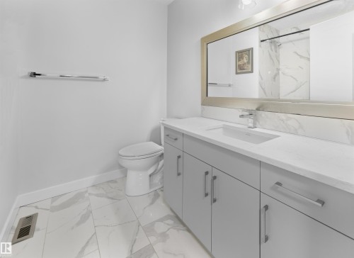 4636 151 Street, Edmonton, AB - Indoor Photo Showing Bathroom