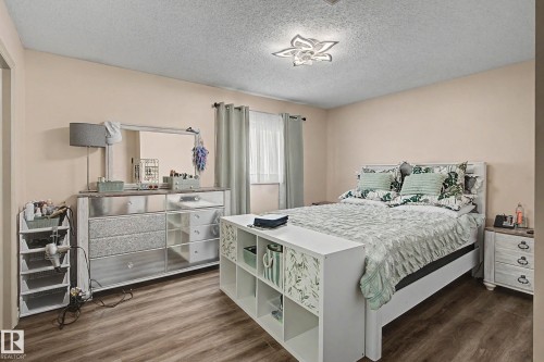 92 13825 155 Avenue, Edmonton, AB - Indoor Photo Showing Bedroom