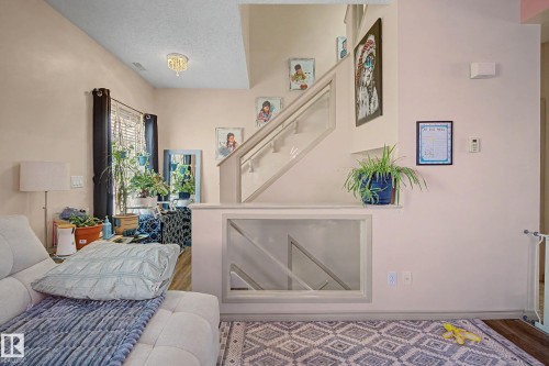 92 13825 155 Avenue, Edmonton, AB - Indoor