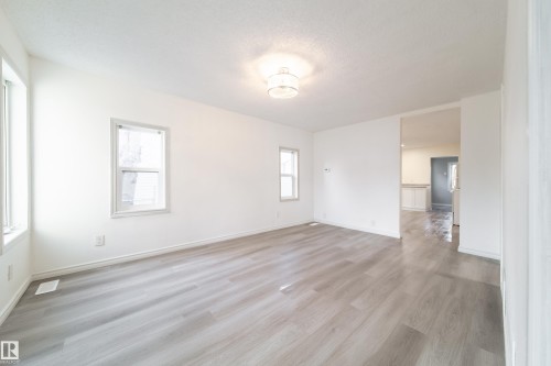 11912 77 Street, Edmonton, AB - Indoor Photo Showing Other Room