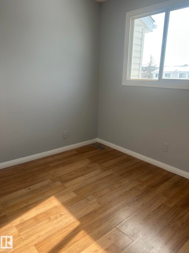 11504 139 Avenue, Edmonton, AB - Indoor Photo Showing Other Room
