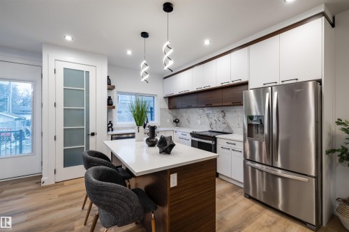 9715 87 Street, Edmonton, AB - Indoor Photo Showing Kitchen With Stainless Steel Kitchen With Upgraded Kitchen