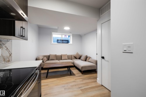 13924 107A Avenue, Edmonton, AB - Indoor