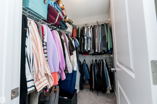 6078 Naden Landing, Edmonton, AB - Indoor With Storage