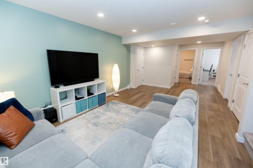 6078 Naden Landing, Edmonton, AB - Indoor