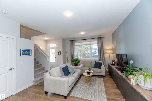6078 Naden Landing, Edmonton, AB - Indoor Photo Showing Living Room