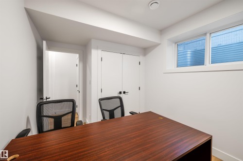 10814 108 Street, Edmonton, AB - Indoor