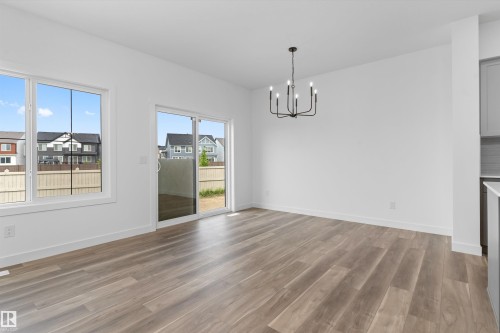 1066 Cristall Crescent Sw, Edmonton, AB - Indoor