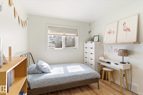 16 Perrault Place, St. Albert, AB - Indoor Photo Showing Bedroom