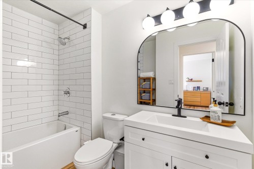 16 Perrault Place, St. Albert, AB - Indoor Photo Showing Bathroom