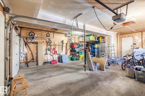 16 Perrault Place, St. Albert, AB - Indoor Photo Showing Garage