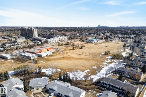33 6220 172 Street, Edmonton, AB - Outdoor With View