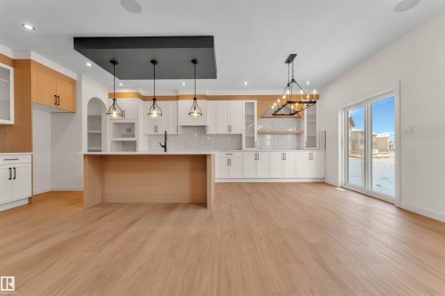 31 Eldridge Point(E), St. Albert, AB - Indoor Photo Showing Kitchen