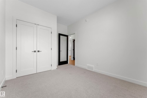 31 Eldridge Point(E), St. Albert, AB - Indoor Photo Showing Other Room