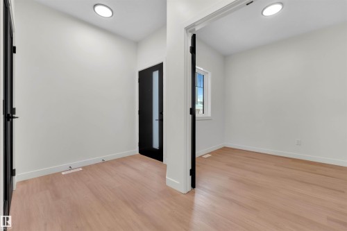 31 Eldridge Point(E), St. Albert, AB - Indoor Photo Showing Other Room