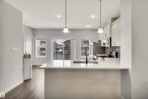 57 723 172 Street, Edmonton, AB - Indoor Photo Showing Kitchen