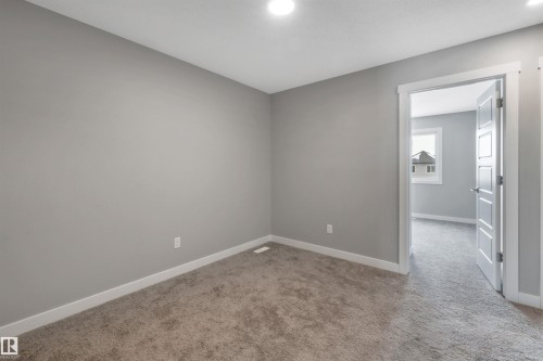 6256 175 Avenue, Edmonton, AB - Indoor Photo Showing Other Room