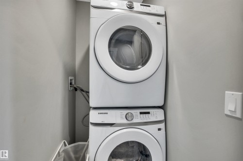 6256 175 Avenue, Edmonton, AB - Indoor Photo Showing Laundry Room