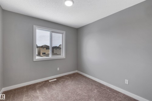 6256 175 Avenue, Edmonton, AB - Indoor Photo Showing Other Room