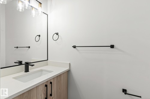 153 Caledon Crescent, Spruce Grove, AB - Indoor Photo Showing Bathroom