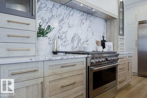 4551 Warbler Loop, Edmonton, AB - Indoor Photo Showing Kitchen