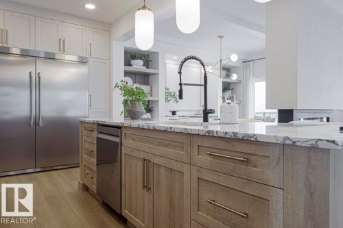 4551 Warbler Loop, Edmonton, AB - Indoor Photo Showing Kitchen