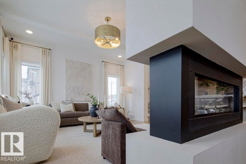 4551 Warbler Loop, Edmonton, AB - Indoor Photo Showing Living Room