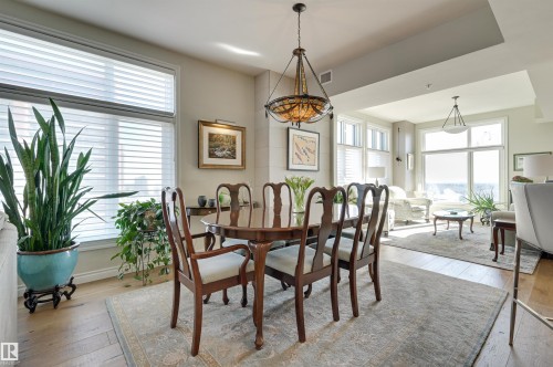 1003 9020 Jasper Avenue, Edmonton, AB - Indoor Photo Showing Dining Room