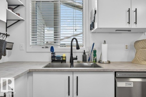 17525 92 Street, Edmonton, AB - Indoor Photo Showing Kitchen With Double Sink