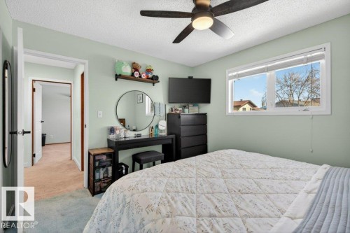 17525 92 Street, Edmonton, AB - Indoor Photo Showing Bedroom