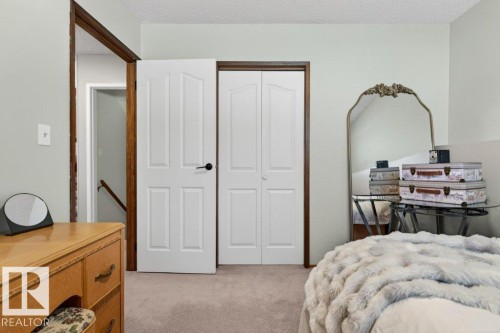 17525 92 Street, Edmonton, AB - Indoor Photo Showing Bedroom