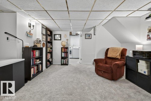 17525 92 Street, Edmonton, AB - Indoor