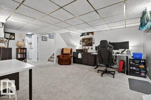 17525 92 Street, Edmonton, AB - Indoor Photo Showing Office