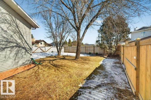 17525 92 Street, Edmonton, AB - Outdoor