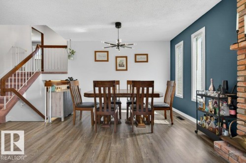 17525 92 Street, Edmonton, AB - Indoor Photo Showing Dining Room