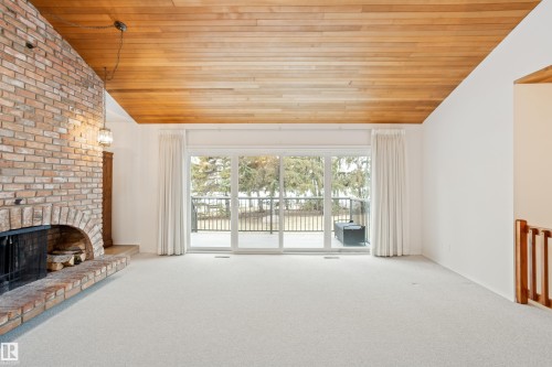 258 Greenoch Crescent, Edmonton, AB - Indoor With Fireplace