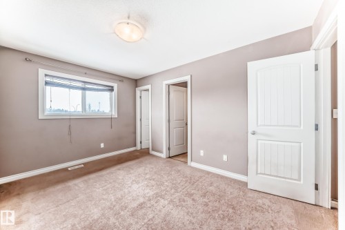 15152 33 Street, Edmonton, AB - Indoor Photo Showing Other Room