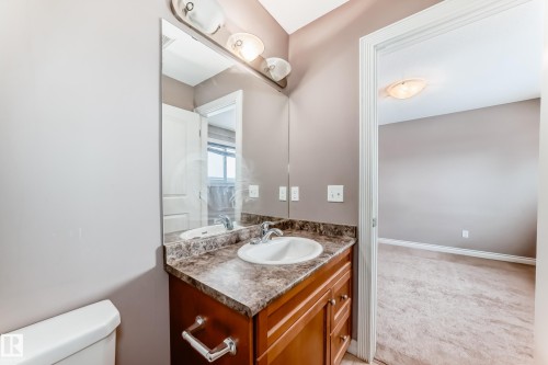15152 33 Street, Edmonton, AB - Indoor Photo Showing Bathroom