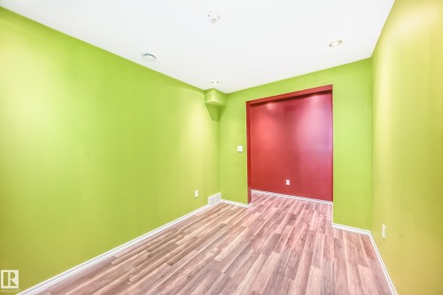 15152 33 Street, Edmonton, AB - Indoor Photo Showing Other Room