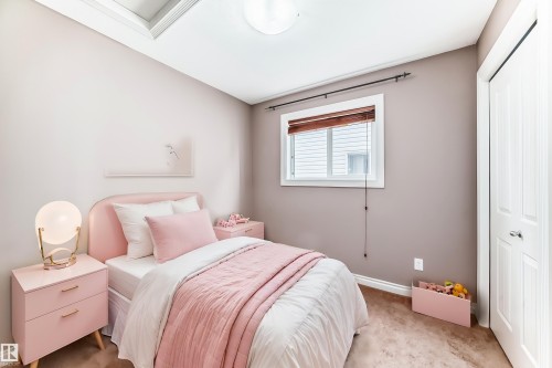 15152 33 Street, Edmonton, AB - Indoor Photo Showing Bedroom