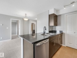 Adresse confidentielle Edmonton, AB T6W 2A2