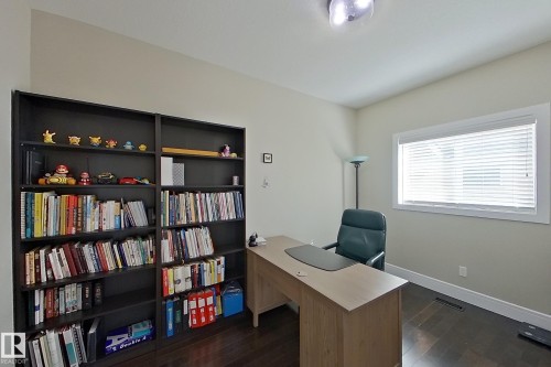 5512 64 Street, Beaumont, AB - Indoor Photo Showing Office