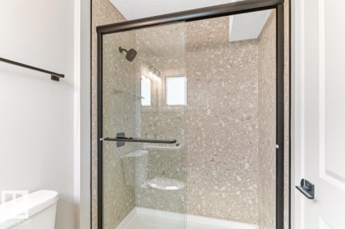 1412 Knottwood Road E, Edmonton, AB - Indoor Photo Showing Bathroom